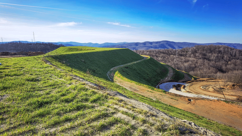 PA�콢��(�й���)���ſ�ҵ����ͭ��һ���ƽ���̬�̻�����