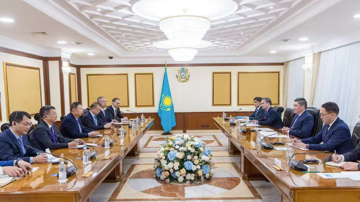 �¾��Ӷ��³��������������˽�ŵ���ڰ�˹����̸��